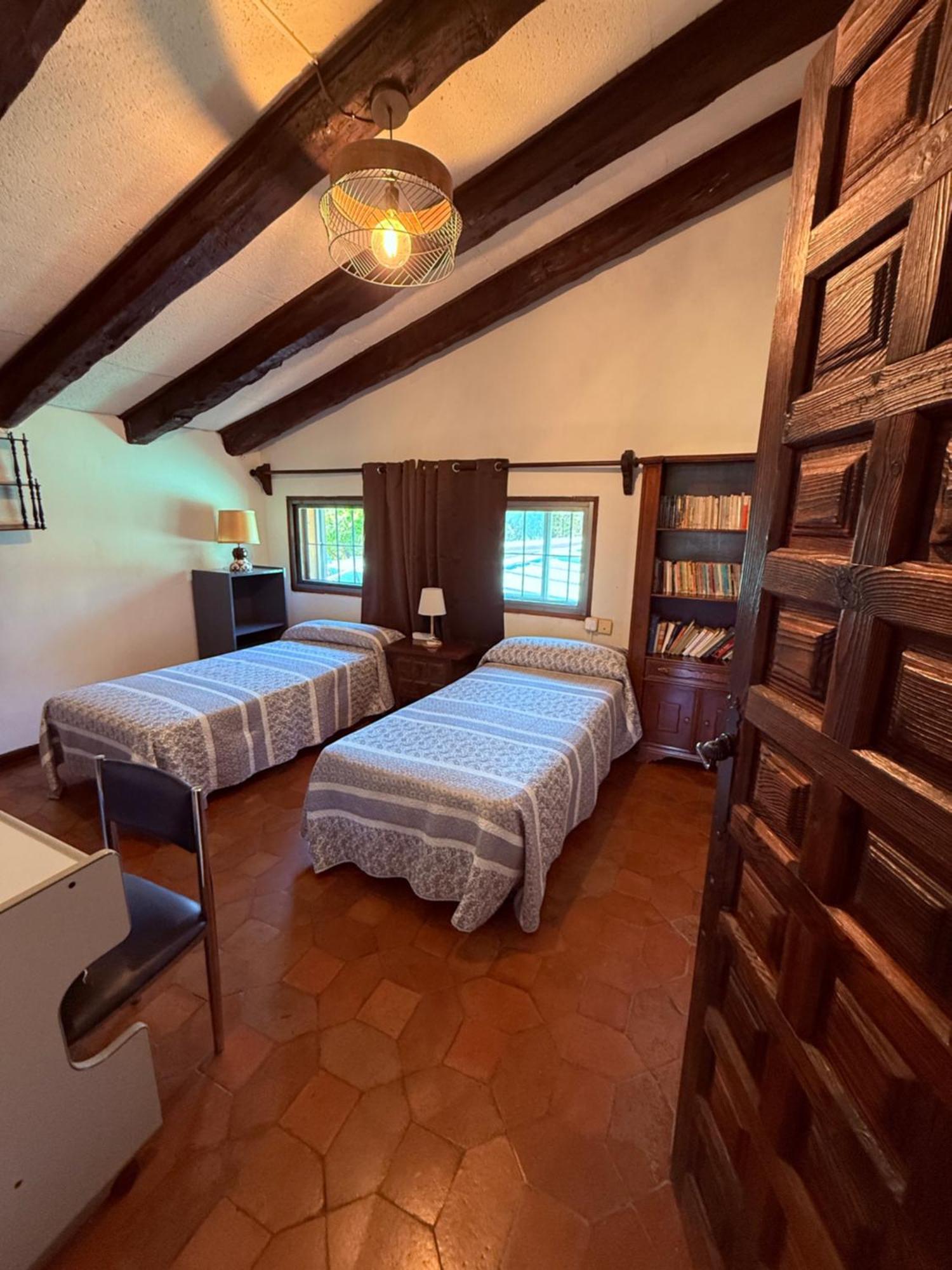 Luxury Con Piscina Y Tenis Privados * Argés