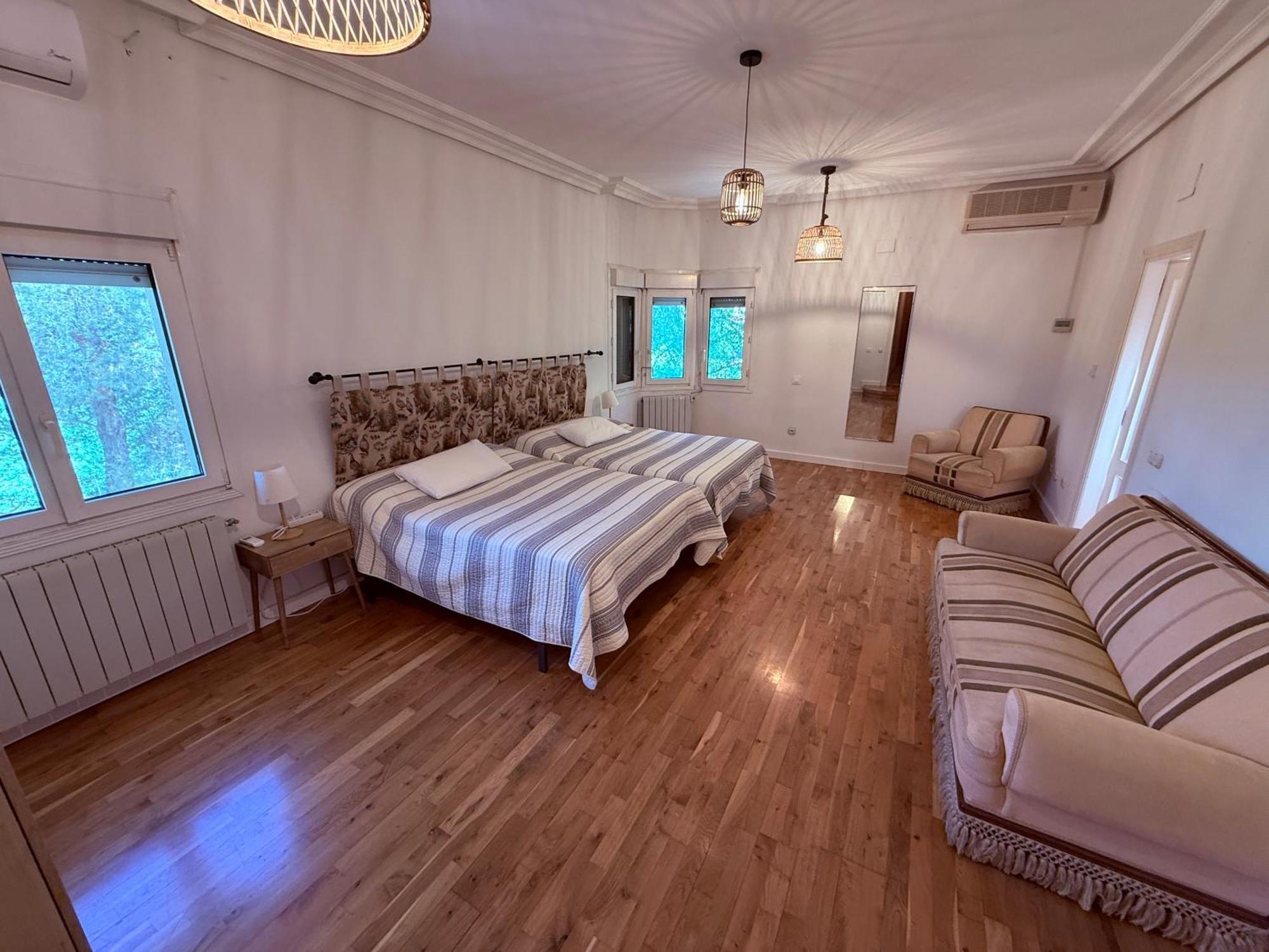 Villa Luxury Con Piscina Y Tenis Privados
